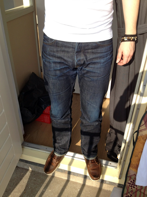 4f89f7525111e-Jeans2.png