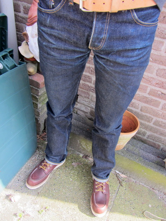 4f89fb394e2b8-Jeans7.png