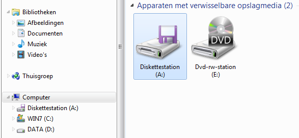 542bbf41b8a00-Diskettestation_in_de_verkenner.PNG