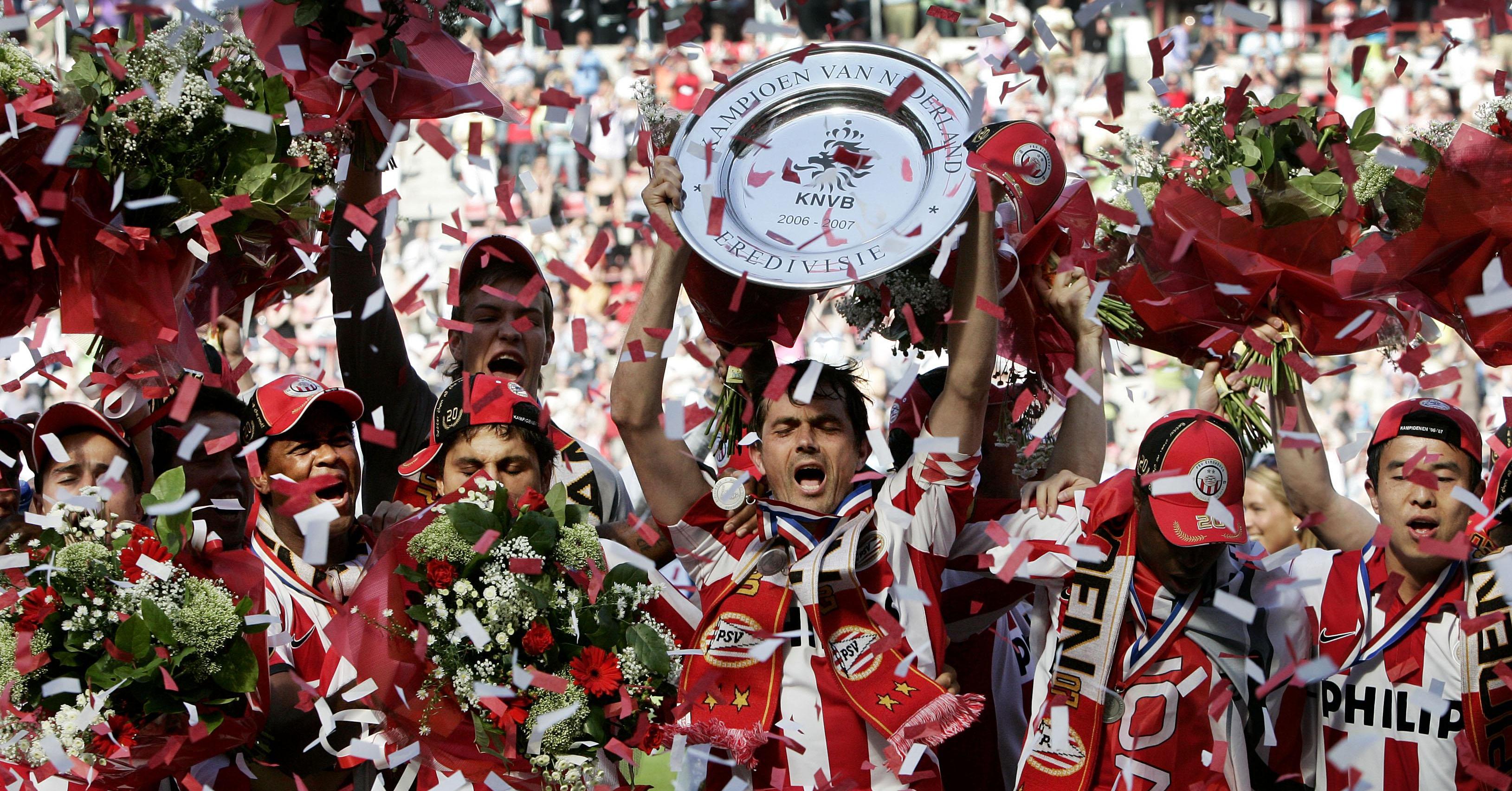 552c012726721-130ee6cdf6_1422893037_11-Redenen-waarom-PSV-dit-seizoen-met-twee-vingers-in-de-neus-kampioen-wordt__shre.jpg