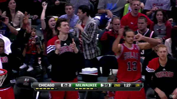 55525ebe43548-NoahFingaGunz.gif