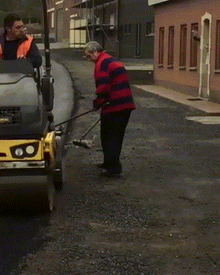 58b189bfefbd3-eikenberg.gif