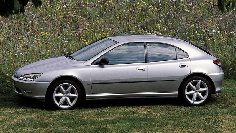 5ac7cb8198d82-peugeot_406_coupe_shop2.jpg