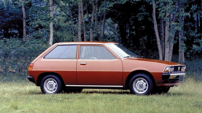 5ad2f46a428e4-mitsubishi_galant_sigma_wagon_1977-1978_shop_2.jpg