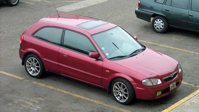 5af727c6e8eb5-mazda323f3d.jpg