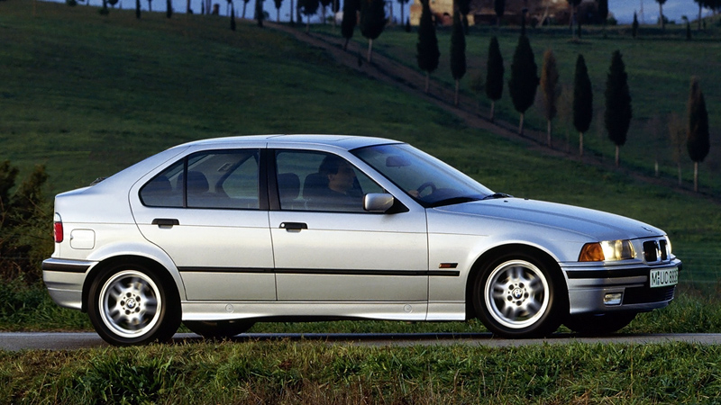 5b00662db15e3-bmw_serie_3_sedan_shop.jpg