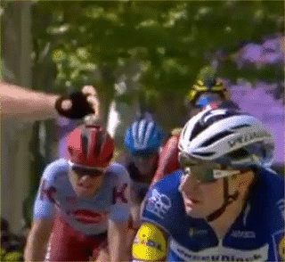 5d2c9be43b8dc-viviani1.gif