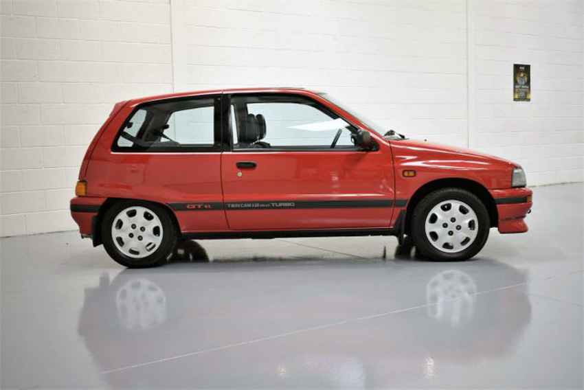 5f7846a796c7c-daihatsu-charade-petrol-saloon_%282%29.jpg