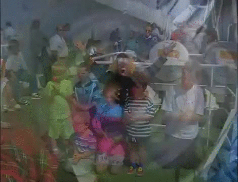 61633b71b64f5-9hlsn2I.gif