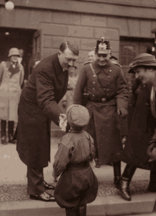 6599a8af3a7fe-HitlerGod666.gif 