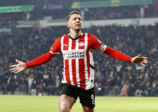 678aa84d67790-de_jong.JPG